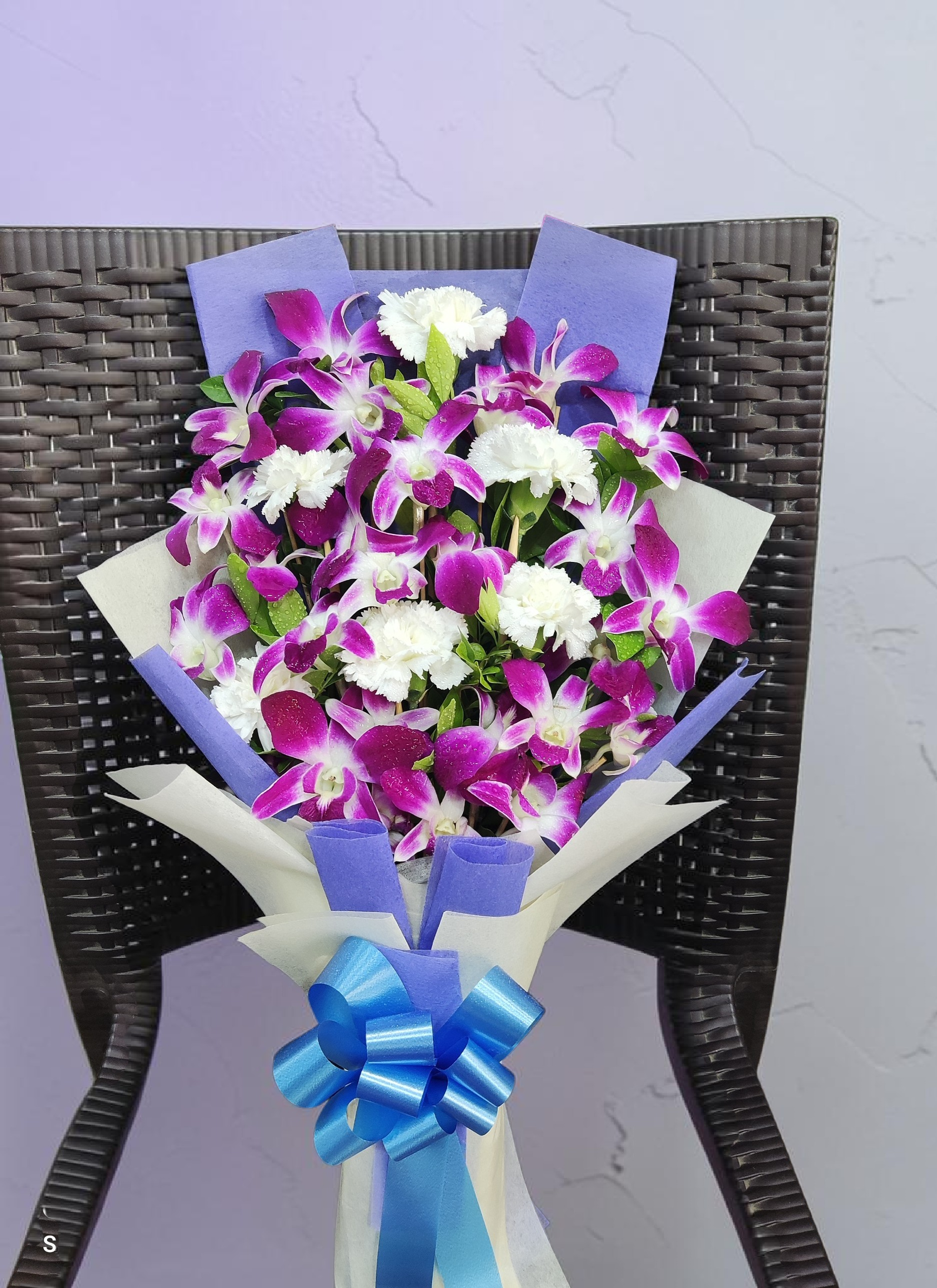 Hand bouquet Design 44
