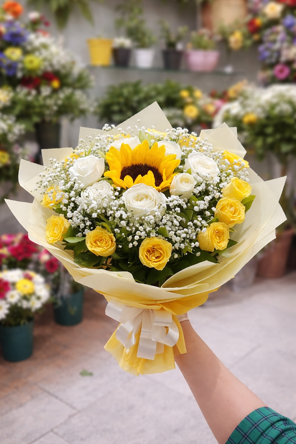 Hand bouquet Design 12