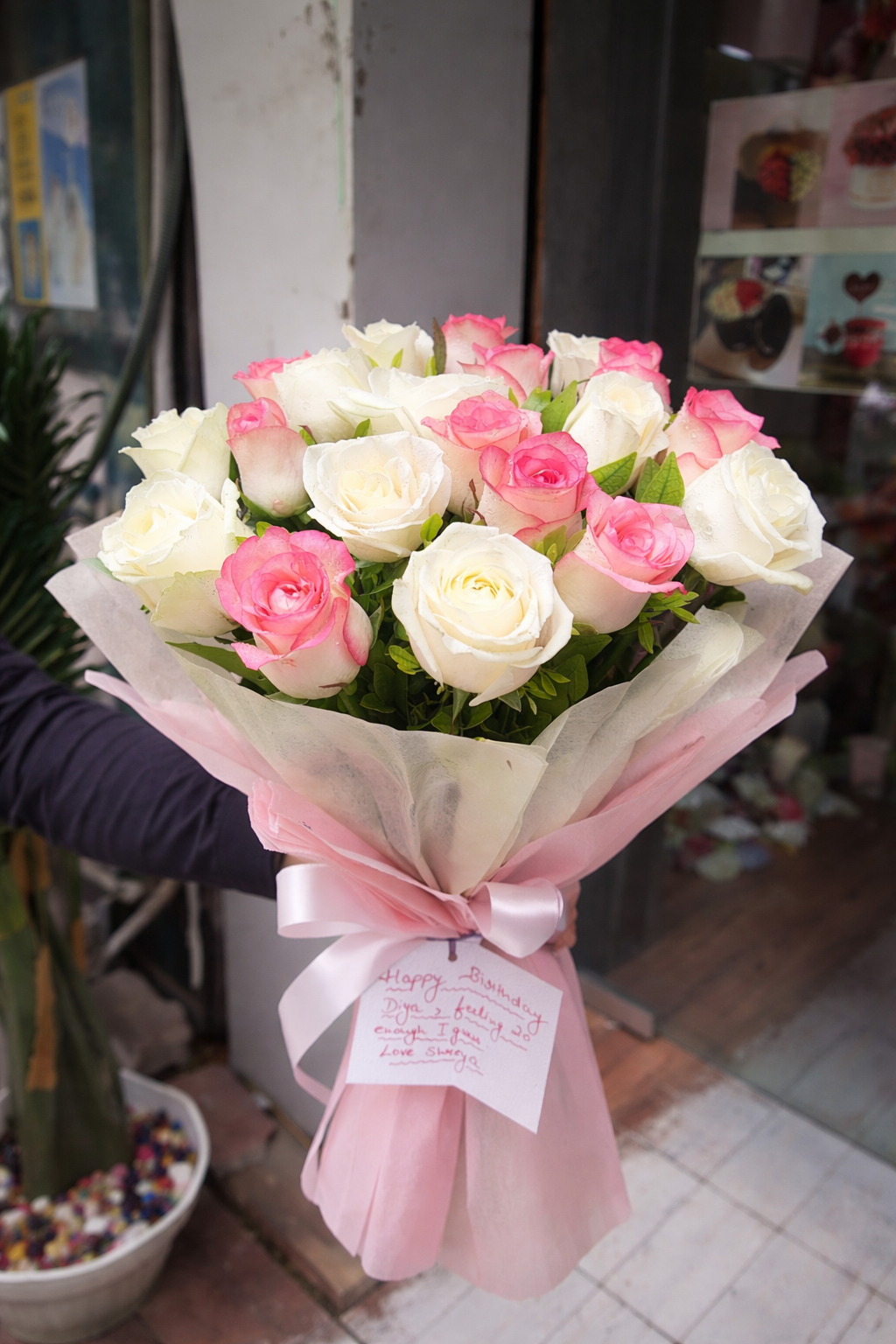 Hand bouquet Design 18